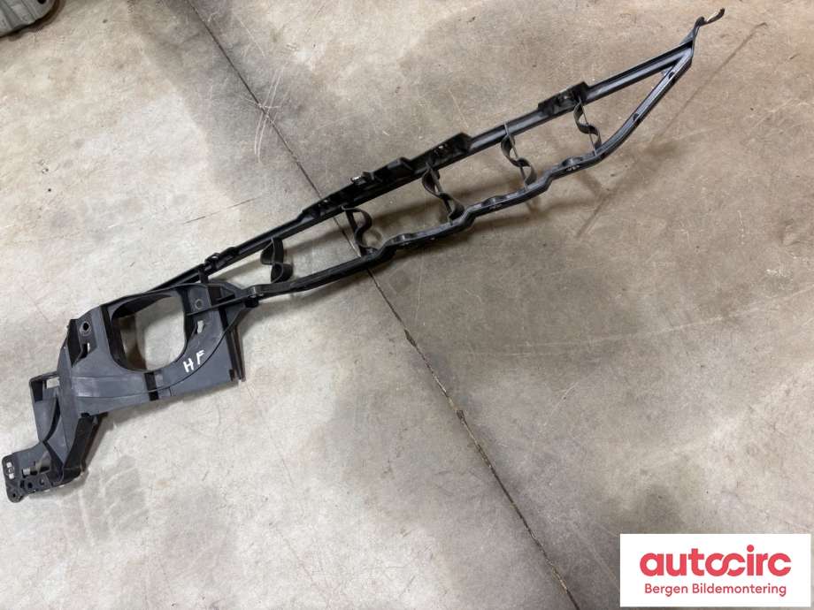 Diverse deler til BMW X5 2007-2013 (E70) (E70) (BMW|51657157990|)