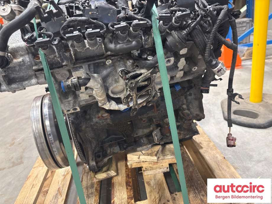 Motor bensin til Audi A4 2015-2019 (Type V, Fase 1) (B9) (B9) (AUDI|06L 100 037 C|06L 100 032 C|)
