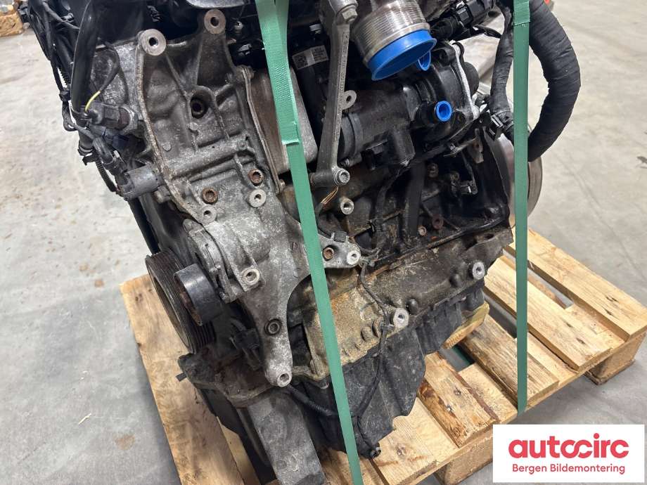 Motor bensin til Audi A4 2015-2019 (Type V, Fase 1) (B9) (B9) (AUDI|06L 100 037 C|06L 100 032 C|)