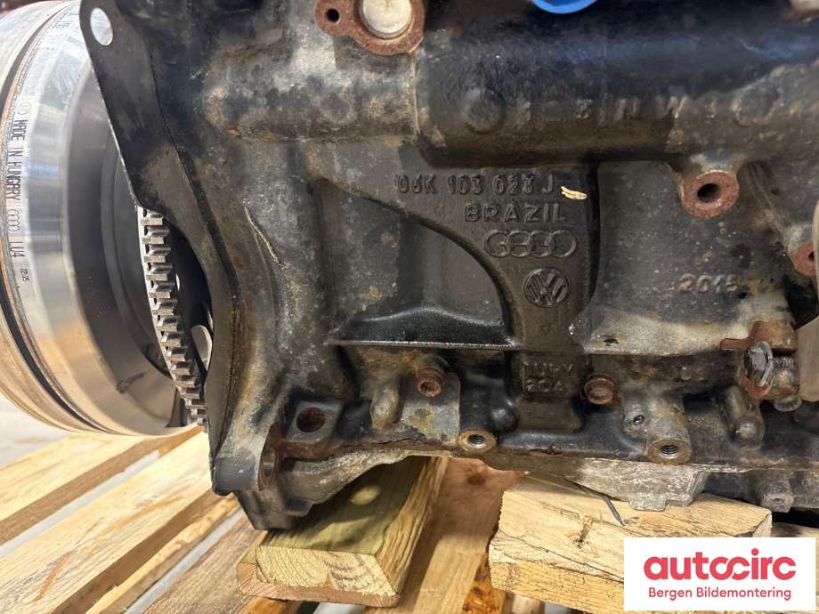 Motor bensin til Audi A4 2015-2019 (Type V, Fase 1) (B9) (B9) (AUDI|06L 100 037 C|06L 100 032 C|)