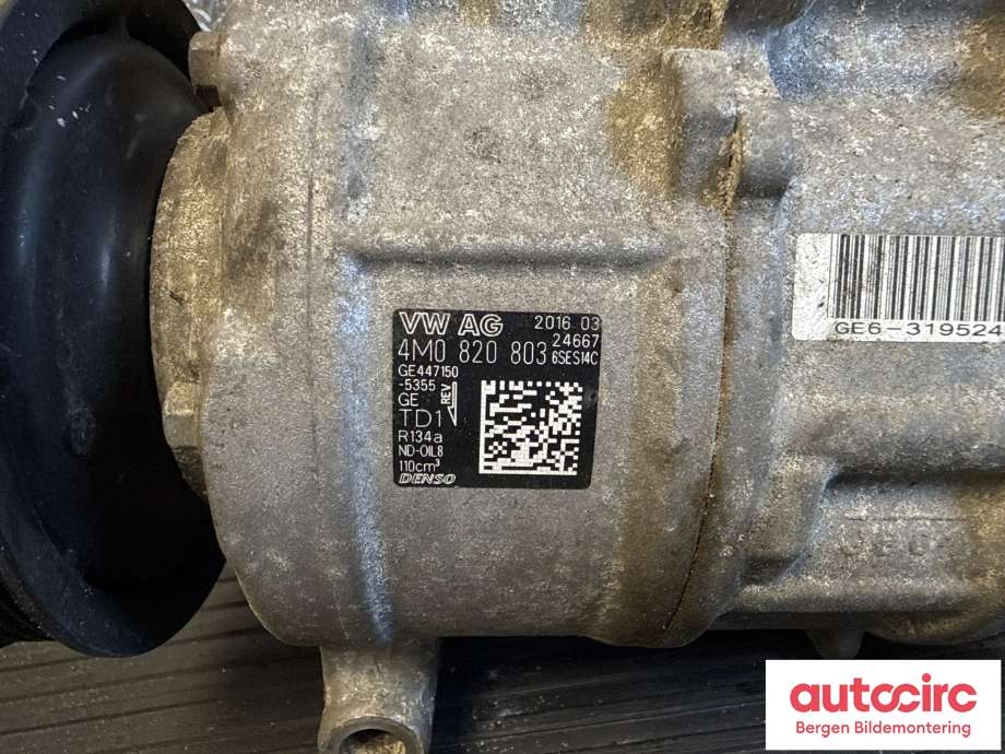 Aircondition kompressor til Audi A4 2015-2019 (Type V, Fase 1) (B9) (B9) (AUDI|4M0 820 803|)