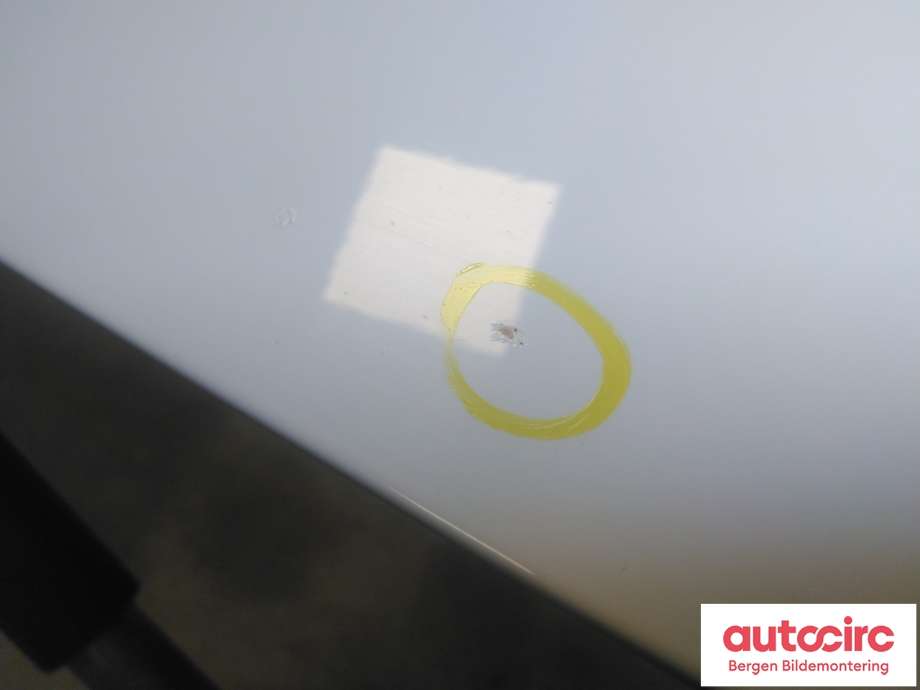 Dør høyre foran til BMW 3-Serie 2005-2011 (E90/E91/E92/E93) (E90/E91/E92/E93) (BMW|41 51 5 A2A 386|)