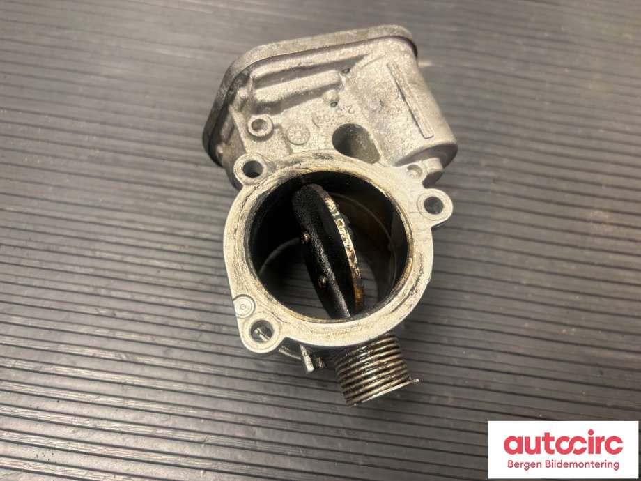 Spjeldhus til BMW 3-Serie 2005-2011 (E90/E91/E92/E93) (E90/E91/E92/E93) (BMW|13 54 7 804 373|)