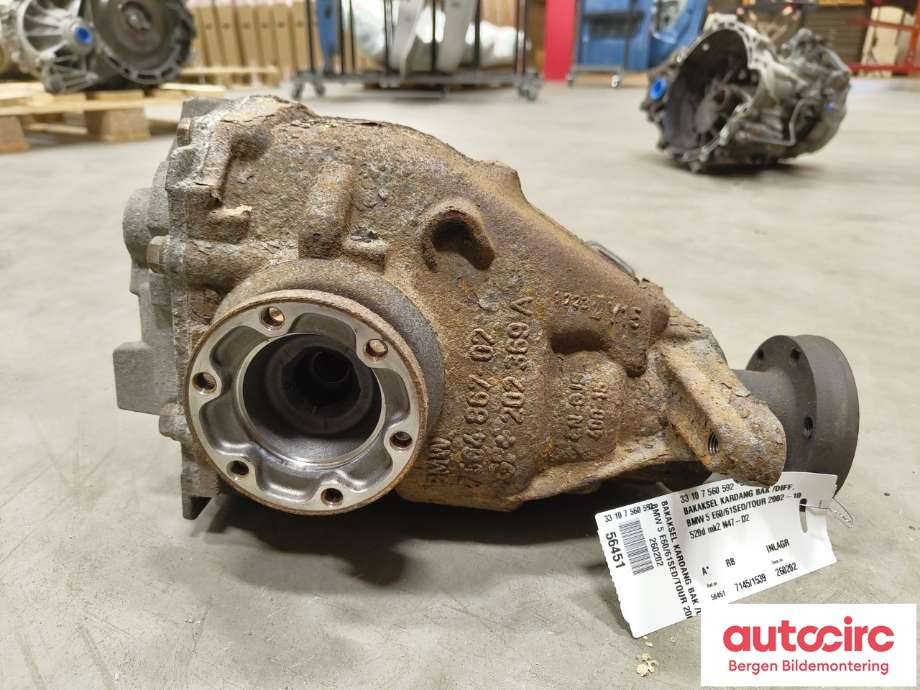 Kardang klokke bak til BMW 5-Serie 2003-2010 (E60/E61) (E60/E61) (BMW|33 10 7 560 592|)
