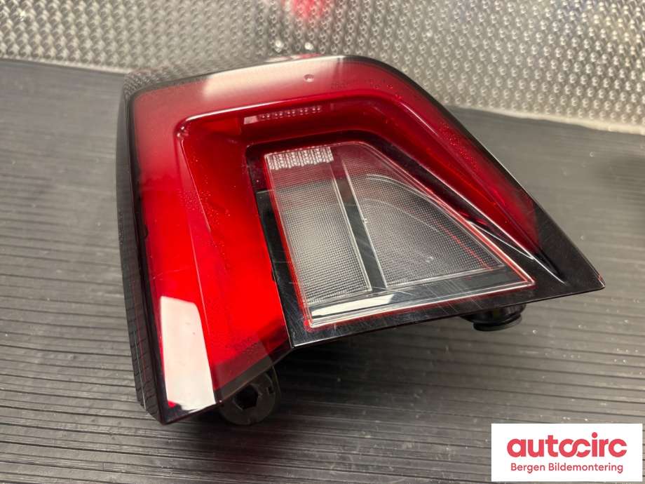 Baklykt venstre til BMW iX 2021-->> (I20) (I20) (BMW|63 21 9 465 351|)