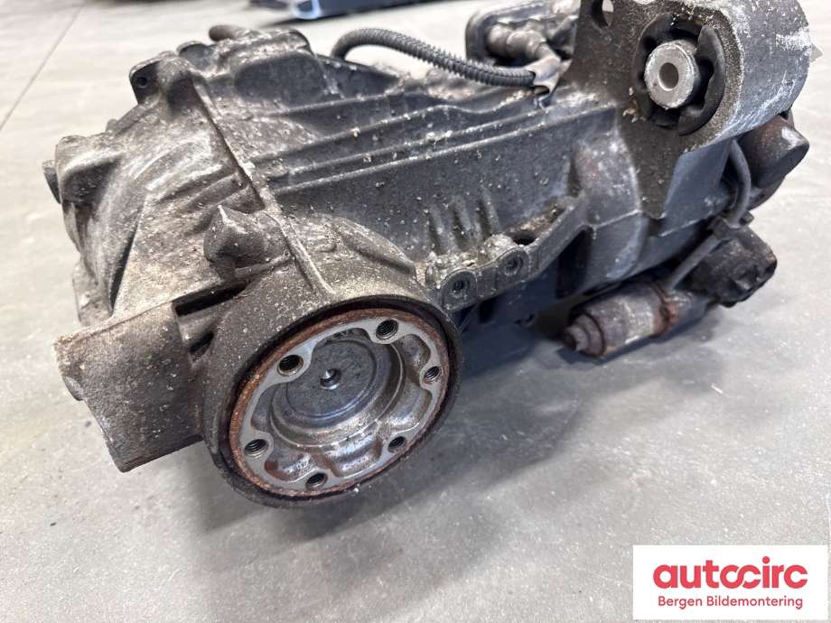 Kardang klokke bak til VW Transporter / Caravelle 2009-2015 (Fase 2) (T5) (T5) (VOLKSWAGEN|09N 525 010 C|09N 525 010|)