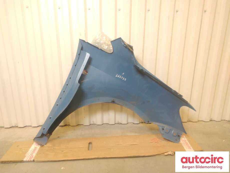 Skjerm venstre foran til VW Caddy 2010-2015 (Type III, Fase 2)  (VOLKSWAGEN|2K5 821 021|)