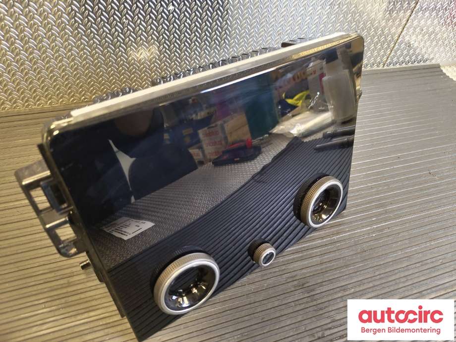 Multimedia display (MCU - Media Controller Unit) til Land Rover Range Rover 2013-->> (Type IV)  (LAND-ROVER|LR099149|JPLA19C269AE|LR156766)