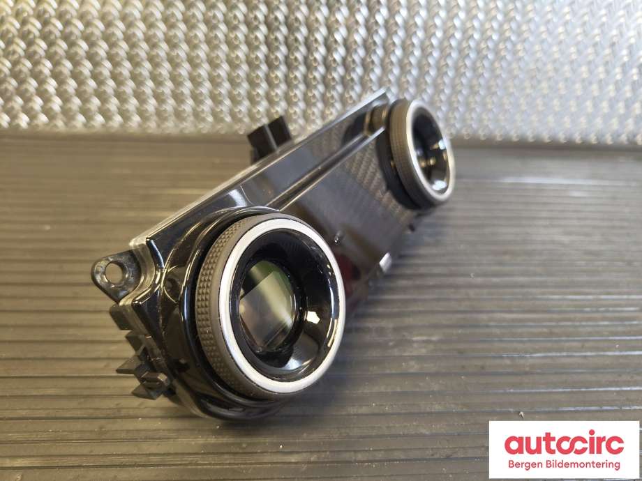 Varmeapparat betjening til Land Rover Range Rover 2013-->> (Type IV)  (LAND-ROVER|LR098574|JK5218D687BF|)