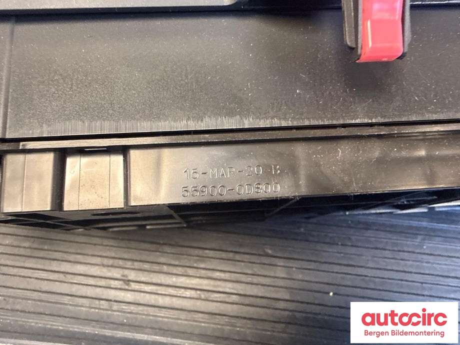 Varmeapparat betjening til Toyota Yaris 2014-2020 (Type III, Fase 2)  (TOYOTA|559000D800C3|559000D800C1|)