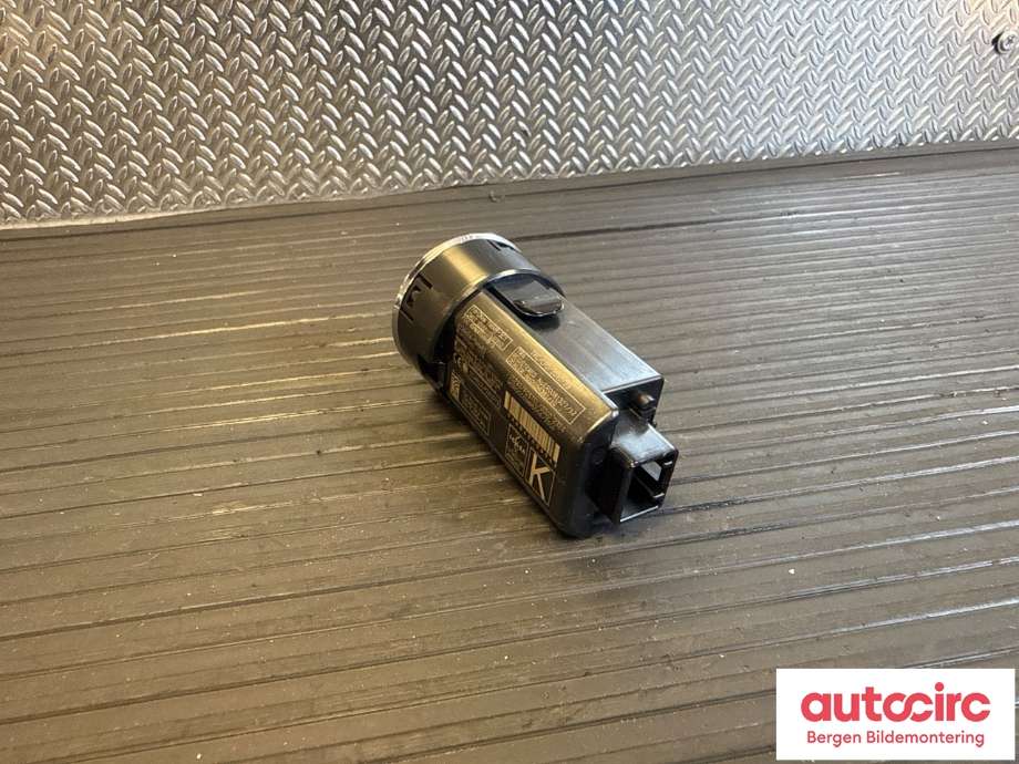 Bryter start/stopp til Toyota Yaris 2014-2020 (Type III, Fase 2)  (TOYOTA|8961102111|8961102110|)