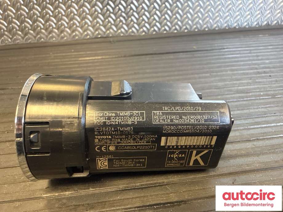 Bryter start/stopp til Toyota Yaris 2014-2020 (Type III, Fase 2)  (TOYOTA|8961102111|8961102110|)