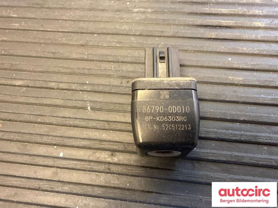 Kamera til Toyota Yaris 2014-2020 (Type III, Fase 2)  (TOYOTA|867900D010|)