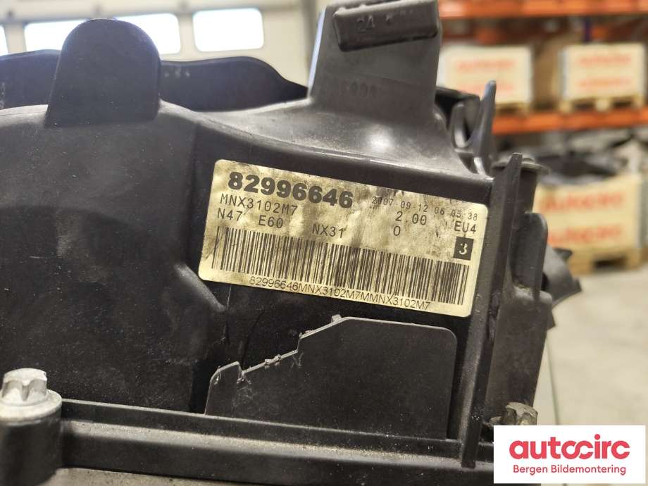 Motor diesel til BMW 5-Serie 2003-2010 (E60/E61) (E60/E61) (BMW|11 00 2 146 543|)