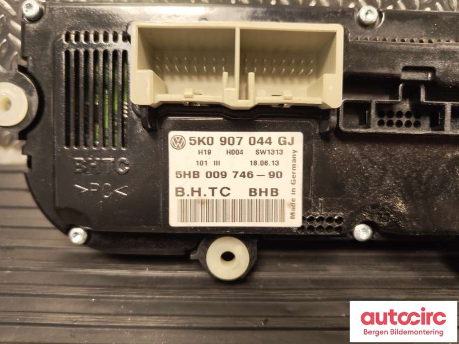 Varmeapparat betjening til VW Caddy 2010-2015 (Type III, Fase 2) (VOLKSWAGEN|5K0 907 044 GJ|)
