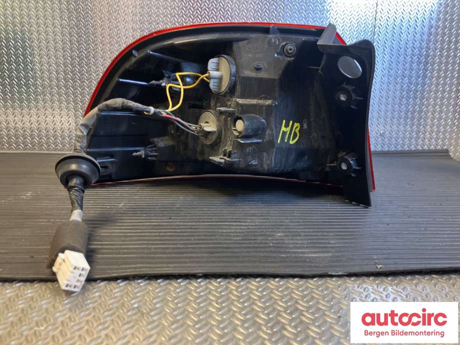 Baklykt høyre til Kia Rio 2011-2017 Type III (KIA|92402 1W210|)