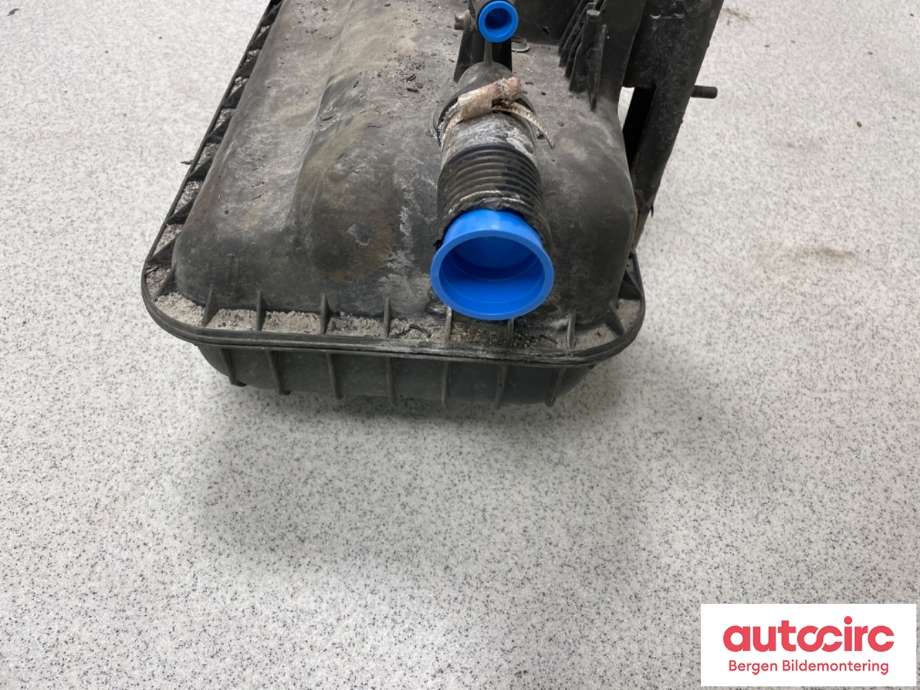 AdBlue tank til Iveco Daily 2014-->> (Type VI)  (IVECO|5801761617|)