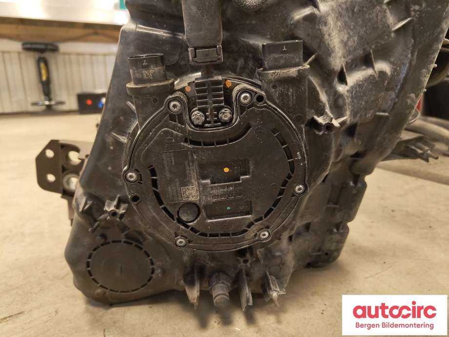 Diverse deler til Mercedes Citan 2021-->> (W420) (W420) (MERCEDES|A 420 470 25 00|)