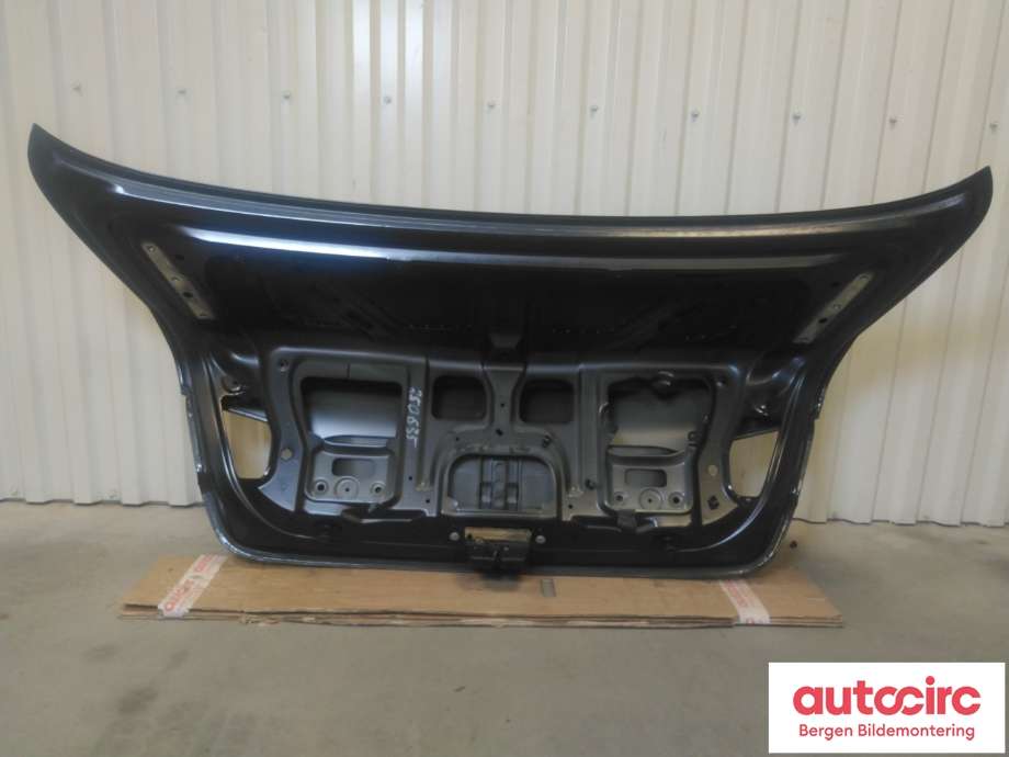 Bakluke sedan til BMW 5-Serie 2010-2017 (F10/F11) (F10/F11) (BMW|41 62 7 240 552|)