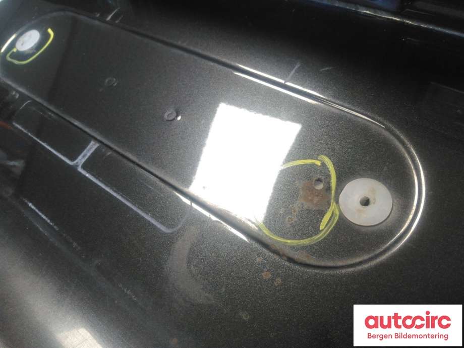 Bakluke sedan til BMW 5-Serie 2010-2017 (F10/F11) (F10/F11) (BMW|41 62 7 240 552|)