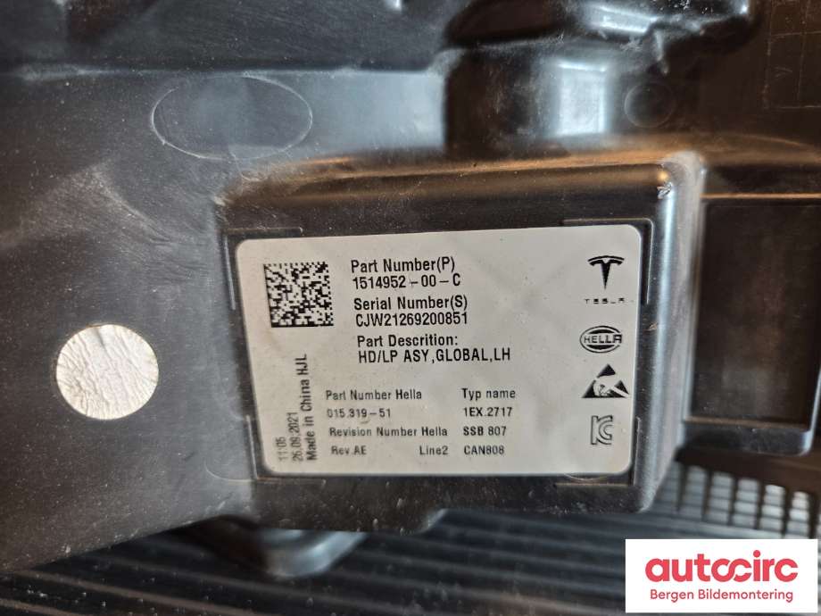 Frontlykt venstre halogen til Tesla Model 3 2018-2023 (Fase 1)  (TESLA|1514952-00-C|)