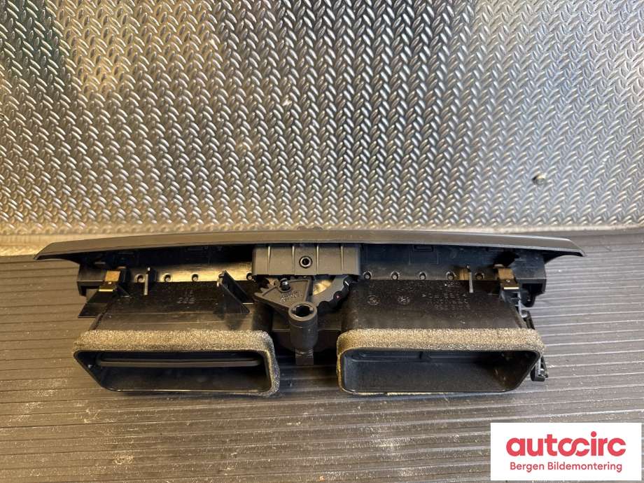 Dashbord friskluftdyse til BMW X3 2007-2010 (Fase 2) (E83) (E83) (BMW|64 22 3 415 965|)