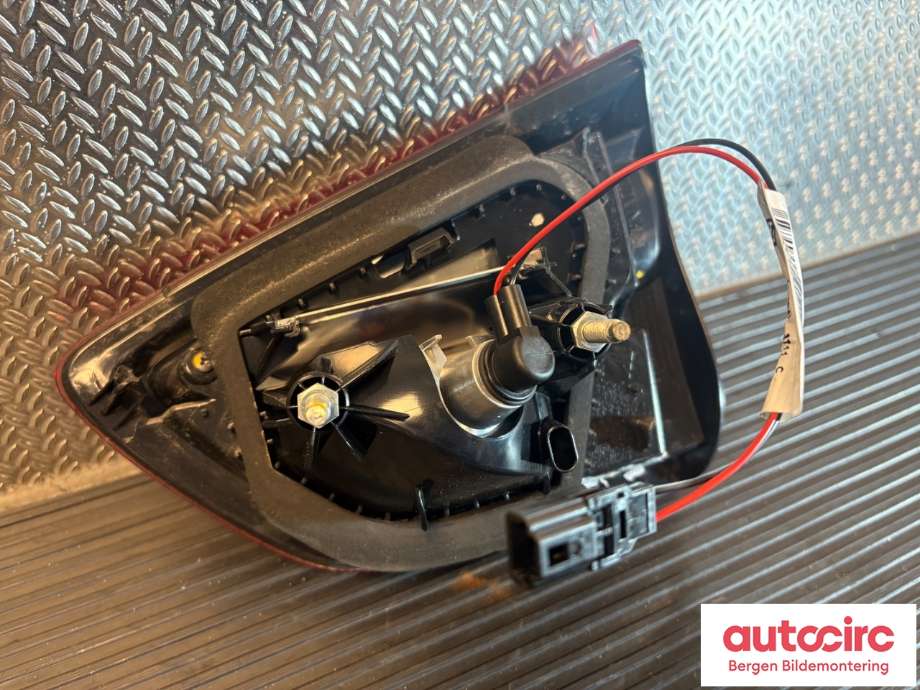 Baklykt venstre indre til Renault Clio 2012-2016 (Type IV, Fase 1)  (RENAULT|265559118R|)