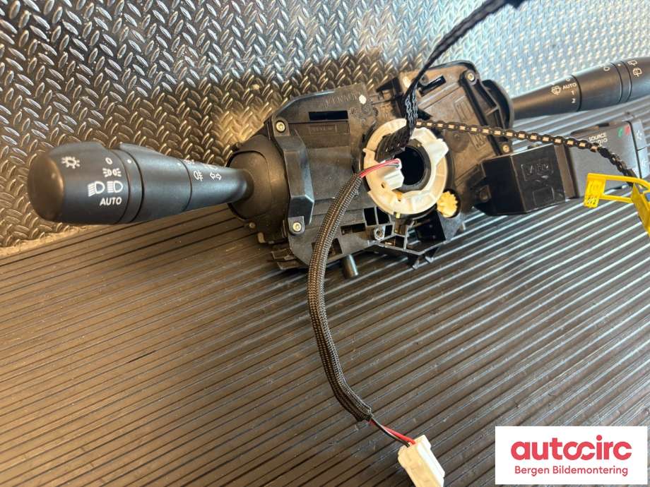 Bryter combi til Renault Clio 2012-2016 (Type IV, Fase 1)  (RENAULT|255677302R|255405718R|8201168016)