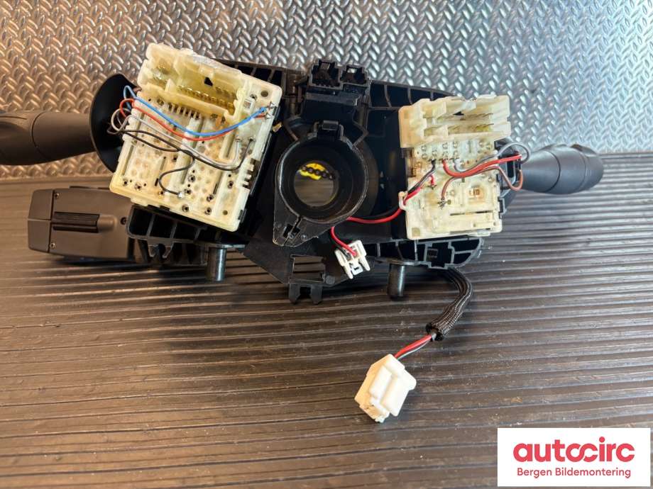 Bryter combi til Renault Clio 2012-2016 (Type IV, Fase 1)  (RENAULT|255677302R|255405718R|8201168016)