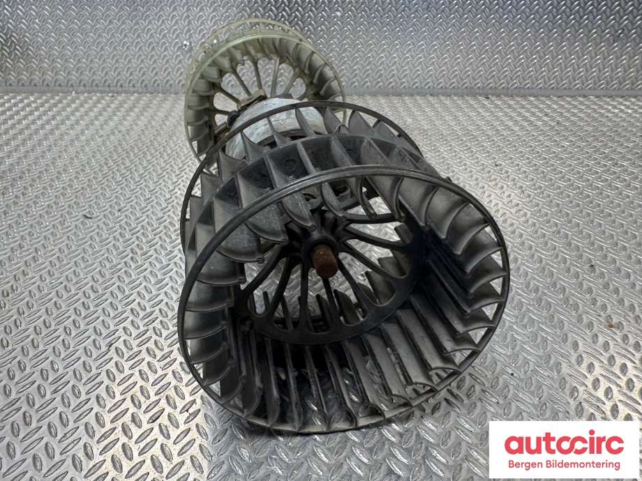 Varmeapparat motor til BMW 3-Serie 1983-1993 (E30) (E30) (BMW|64 11 1 370 930|)
