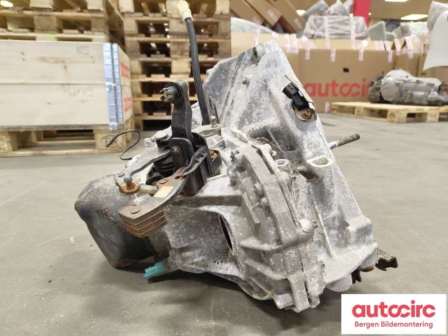 Girkasse manuell til Renault Clio 2012-2016 (Type IV, Fase 1) (RENAULT|320107568R||BVM5)