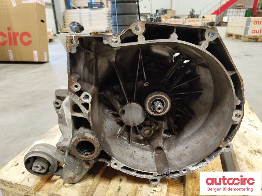 Girkasse manuell til Ford Fiesta 2013-2017 (Type VI, Fase 2)  (FORD|2067977|CA6R-7002-LBF|B5/IB5)