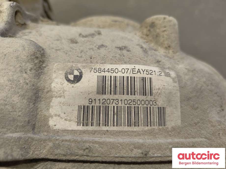 Kardang klokke bak til BMW 5-Serie 2010-2017 (F10/F11) (F10/F11) (BMW|33 10 7 578 150|)