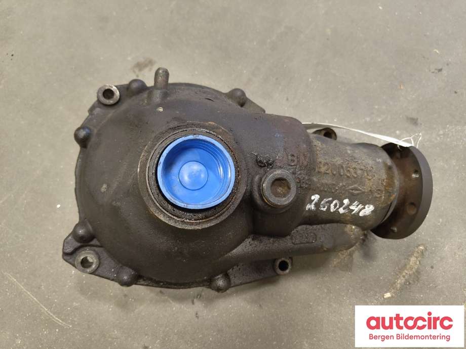 Kardang til BMW X3 2007-2010 (Fase 2) (E83) (E83) (BMW|31 50 7 606 203|)
