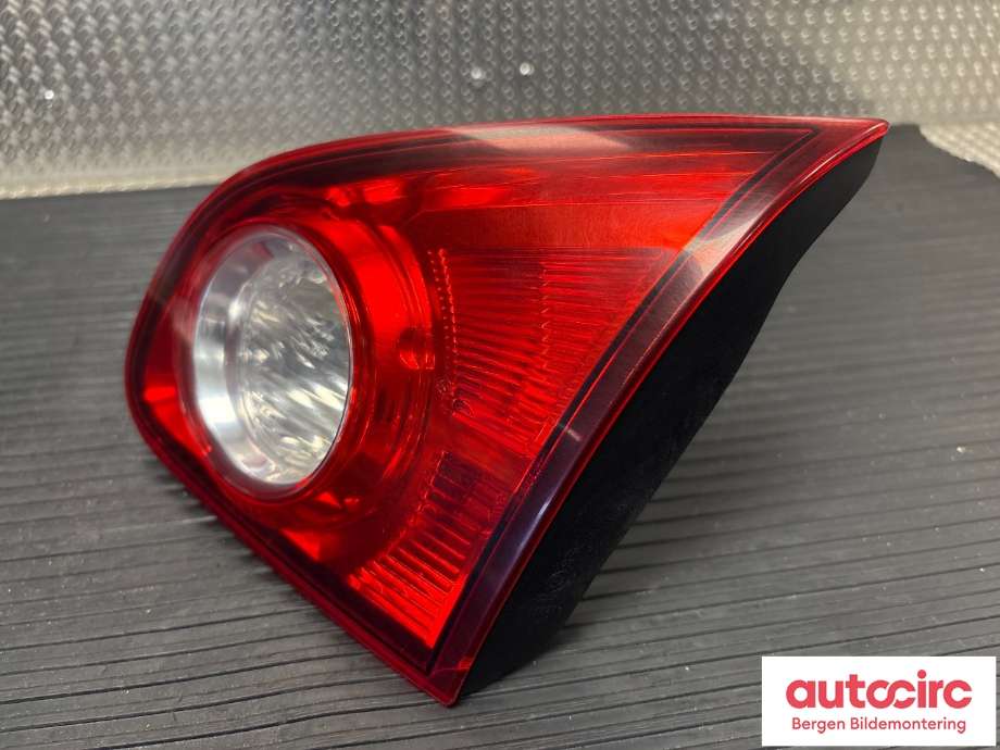 Baklykt høyre indre til Nissan Qashqai 2007-2010 (Type I, Fase 1)  (NISSAN|26550JD800|)