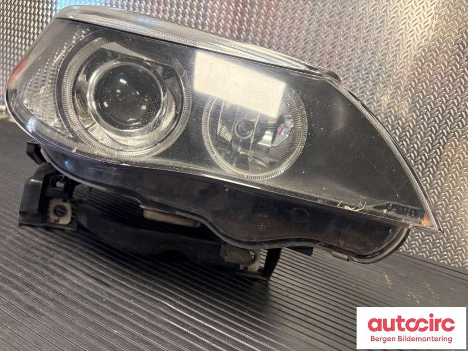 Frontlykt høyre halogen til BMW 5-Serie 2003-2010 (E60/E61) (E60/E61) (BMW|63 12 7 160 194|)
