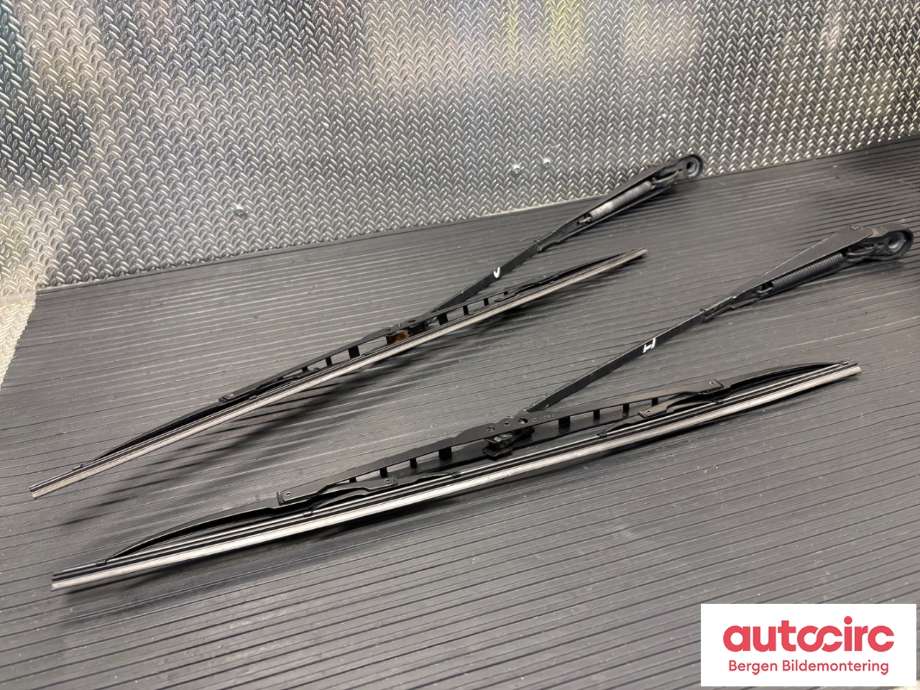 Diverse deler til BMW 3-Serie 1983-1993 (E30) (E30) (BMW|61 61 9 069 196|61 61 1 372 558|61 61 1 372 557)
