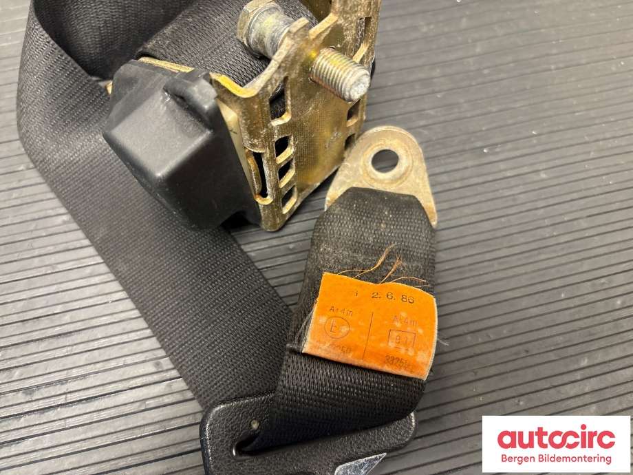 Sikkerhetsbelte bak høyre til BMW 3-Serie 1983-1993 (E30) (E30) (BMW|72 11 1 924 923|72 11 1 952 012|)