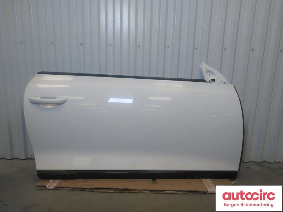 Dør høyre 2dørs til VW Scirocco 2008-2013 (VOLKSWAGEN|1K8 831 056 F|1K8 831 056 K|)