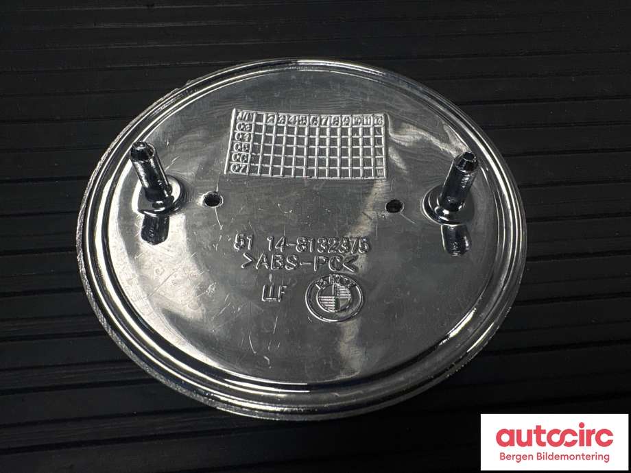 Emblem til BMW 3-Serie 1983-1993 (E30) (E30) (BMW|51 14 8 132 375|)