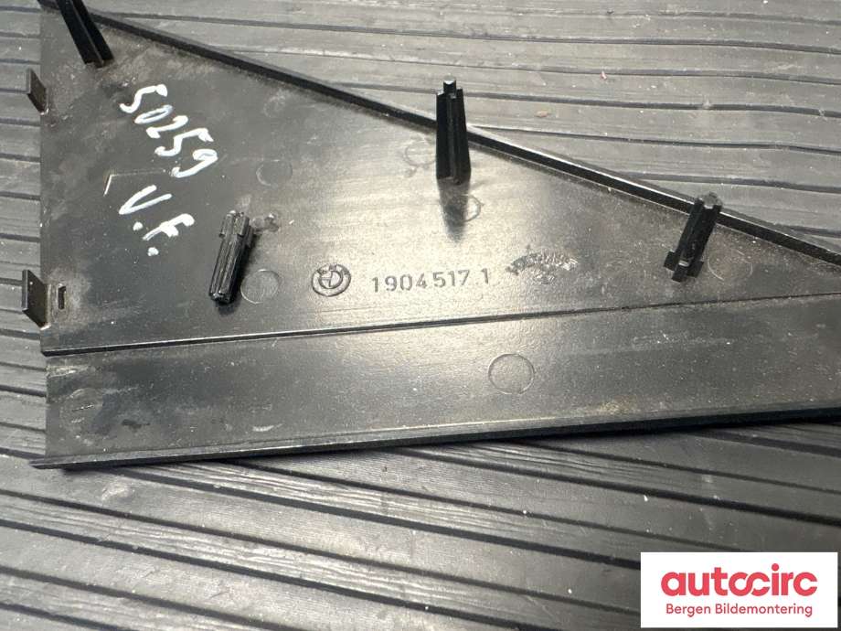 Diverse deler til BMW 3-Serie 1983-1993 (E30) (E30) (BMW|51 32 1 904 517|)