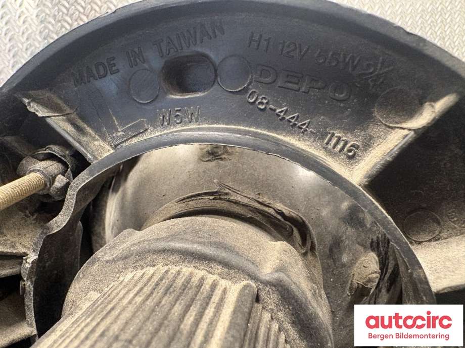 Frontlykt venstre halogen til BMW 3-Serie 1983-1993 (E30) (E30) (BMW|63 12 1 372 661|)