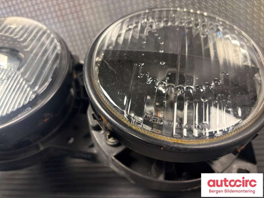 Frontlykt høyre halogen til BMW 3-Serie 1983-1993 (E30) (E30) (BMW|63 12 1 373 562|)