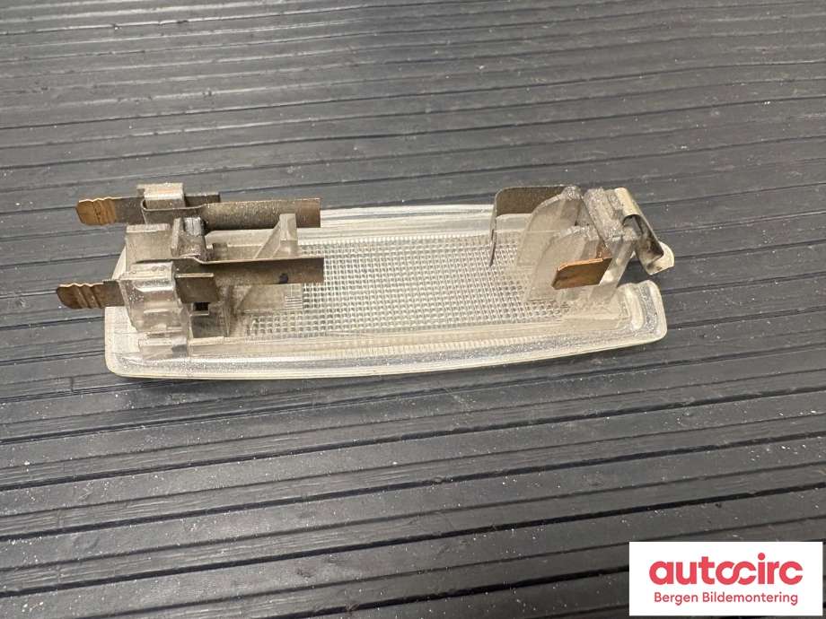 Taklyspanel til BMW 3-Serie 1983-1993 (E30) (E30) (BMW|63 31 1 367 353|)