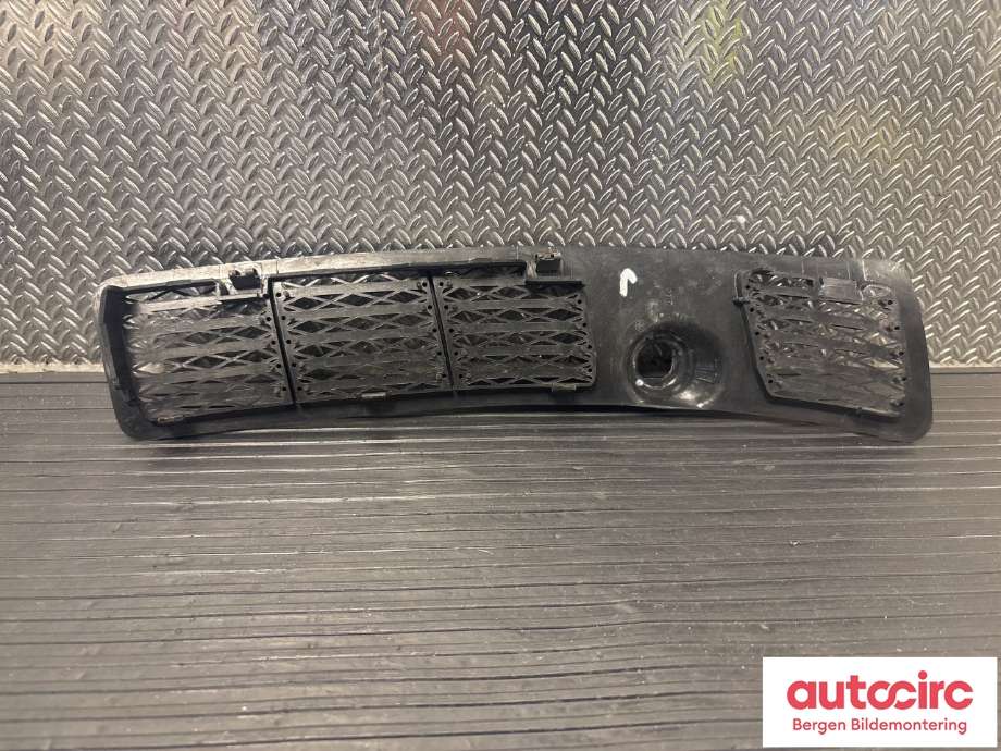 Grill venstre til BMW 3-Serie 1983-1993 (E30) (E30) (BMW|51 13 1 904 571|)