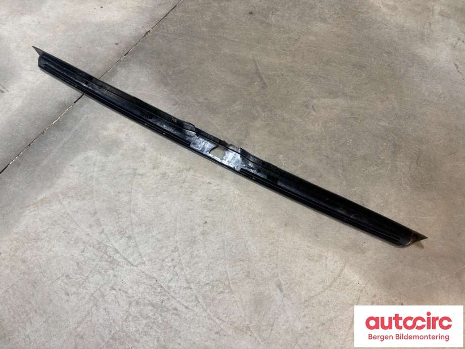 Lister til BMW 3-Serie 1983-1993 (E30) (E30) (BMW|51 47 1 904 968|)