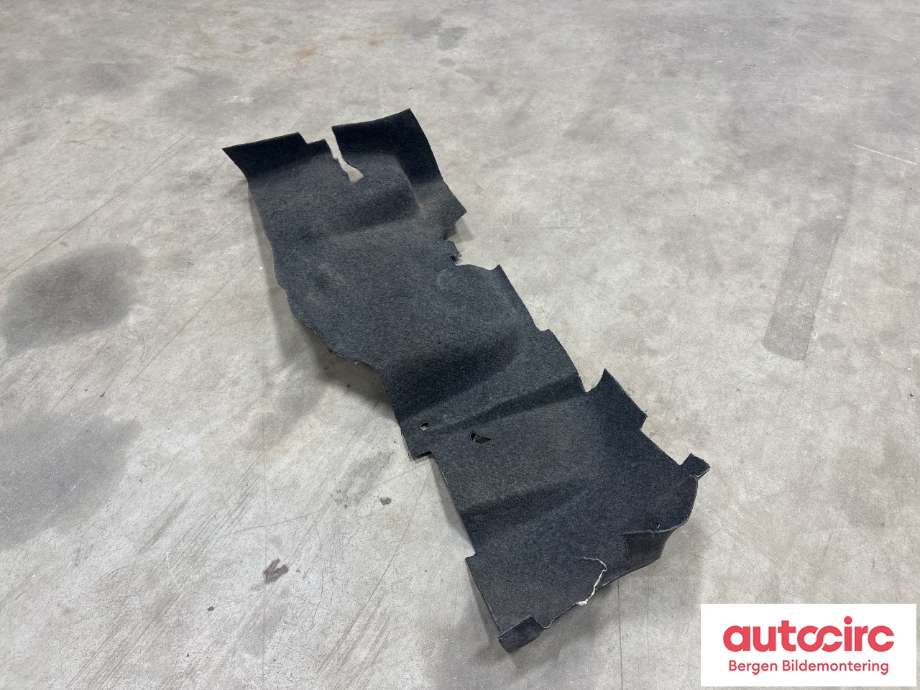 Bagasjerom teppe/gulvplate til BMW 3-Serie 1983-1993 (E30) (E30) (BMW|51 47 1 923 982|)
