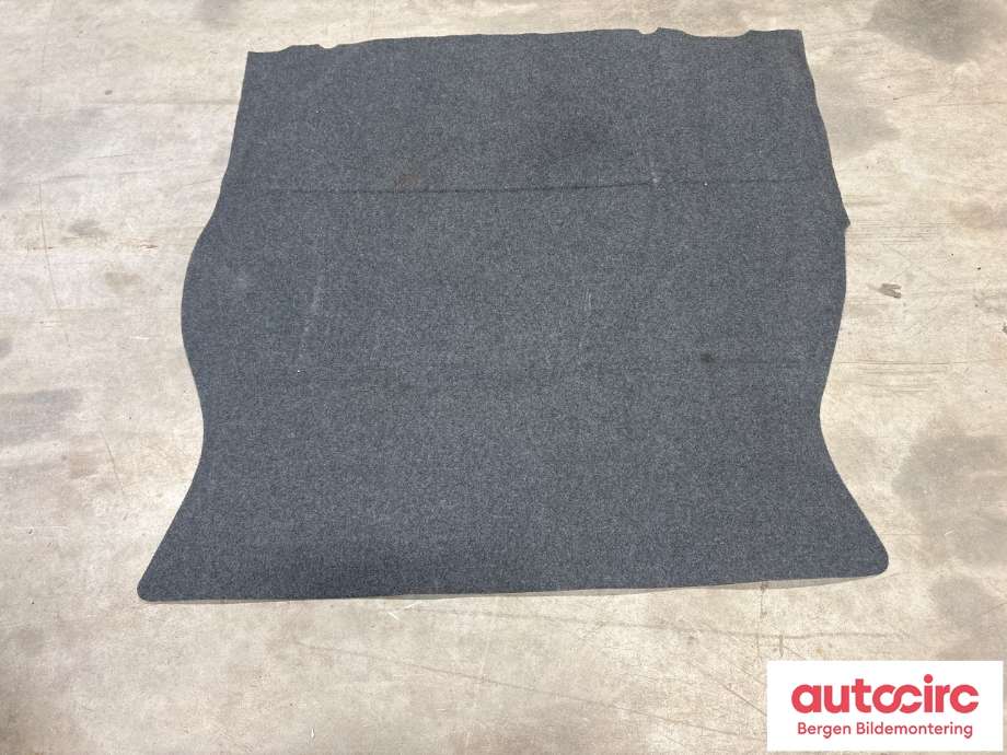 Bagasjerom teppe/gulvplate til BMW 3-Serie, 1983-1993 (E30) (E30) (BMW|51 47 1 945 779)