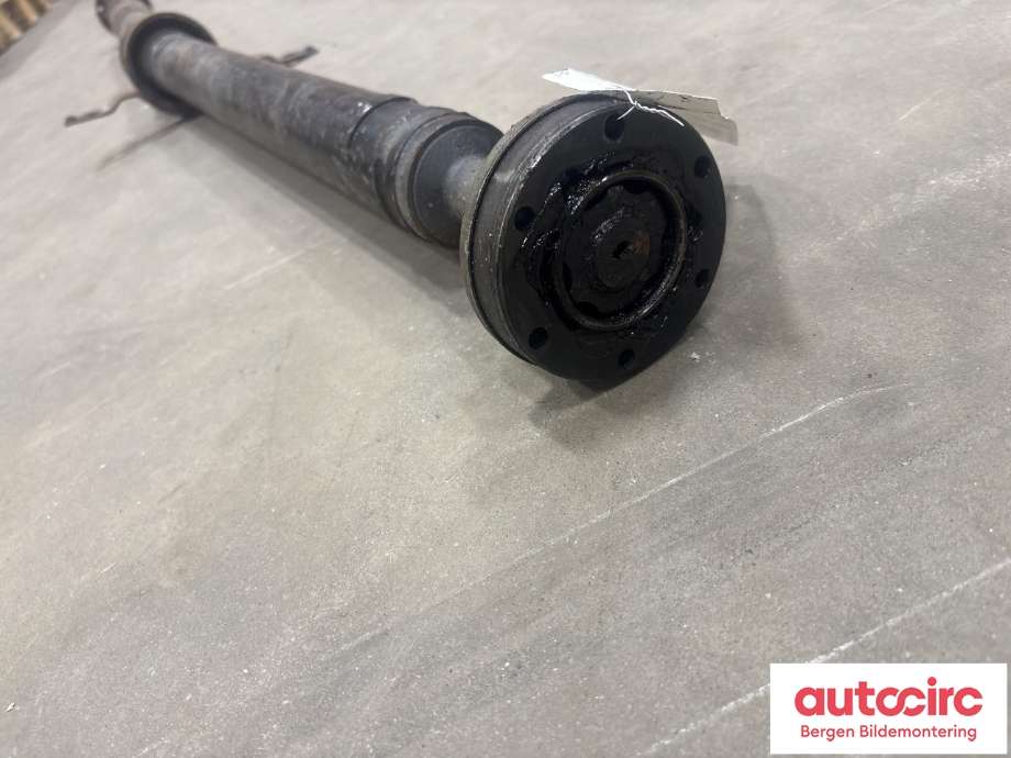 Mellomaksel til Audi Q5 2008-2012 (Type I, Fase 1)  (AUDI|8R0 521 101|)