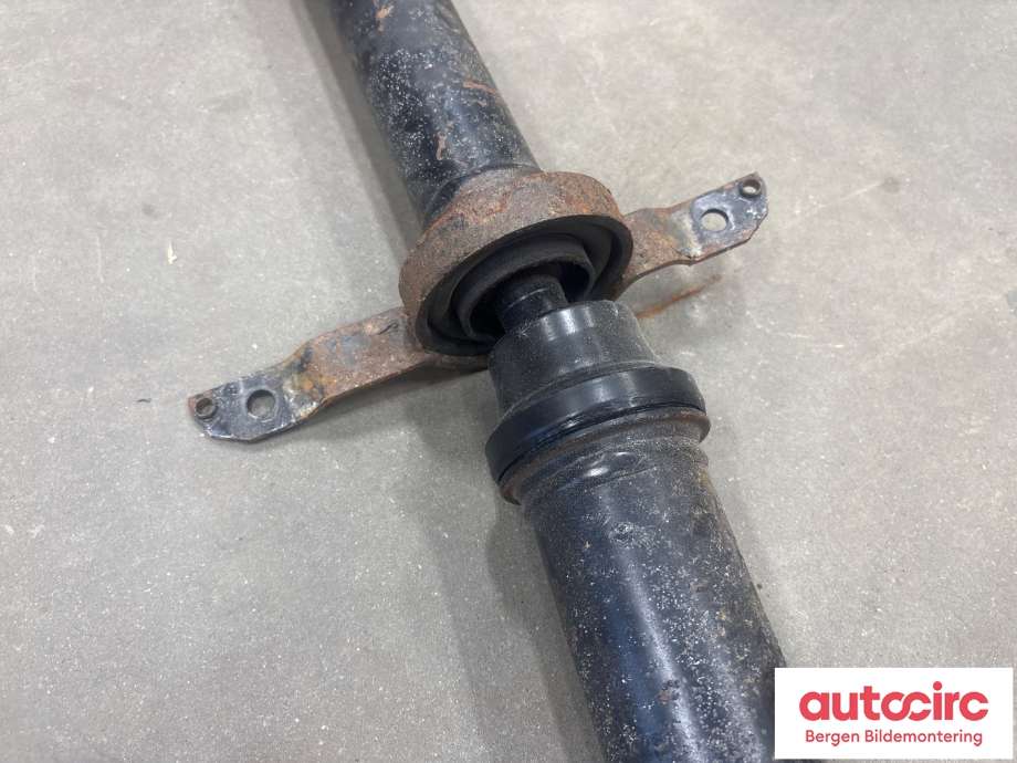 Mellomaksel til Audi Q5 2008-2012 (Type I, Fase 1)  (AUDI|8R0 521 101|)
